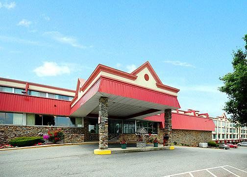 Lancaster Family Resort Smoketown  Exterior photo
