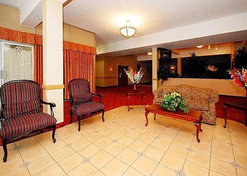 Lancaster Family Resort Smoketown  Interior photo